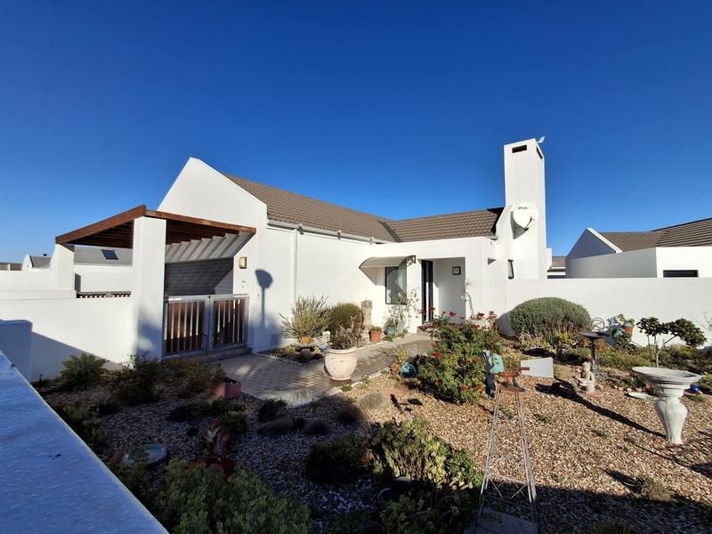 3 Bedroom Property for Sale in Golden Mile Western Cape